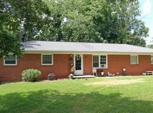 1405 Barterbrook Rd, Staunton, VA 24401