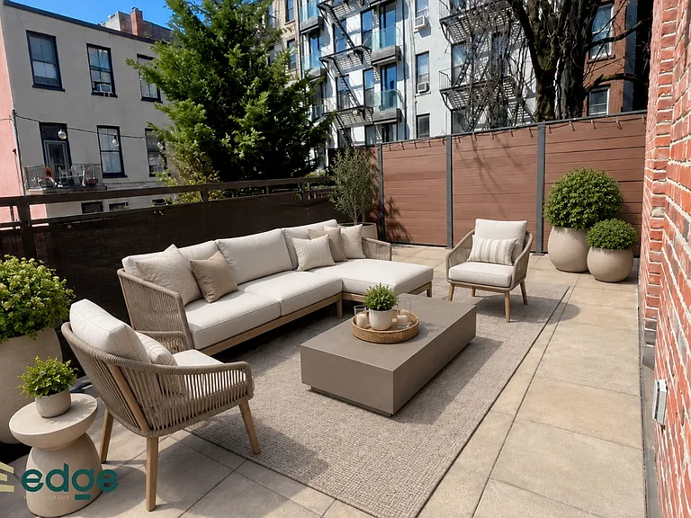 180 N 7th St #207 — Photo 1