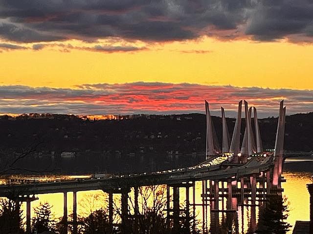 Incredible sunset views of Tappan Zee Bridge!