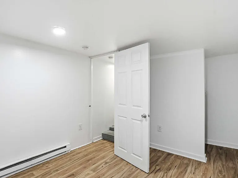 316 N High St — Photo 10