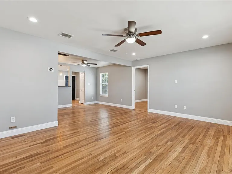3222 Inwood Rd — Photo 6