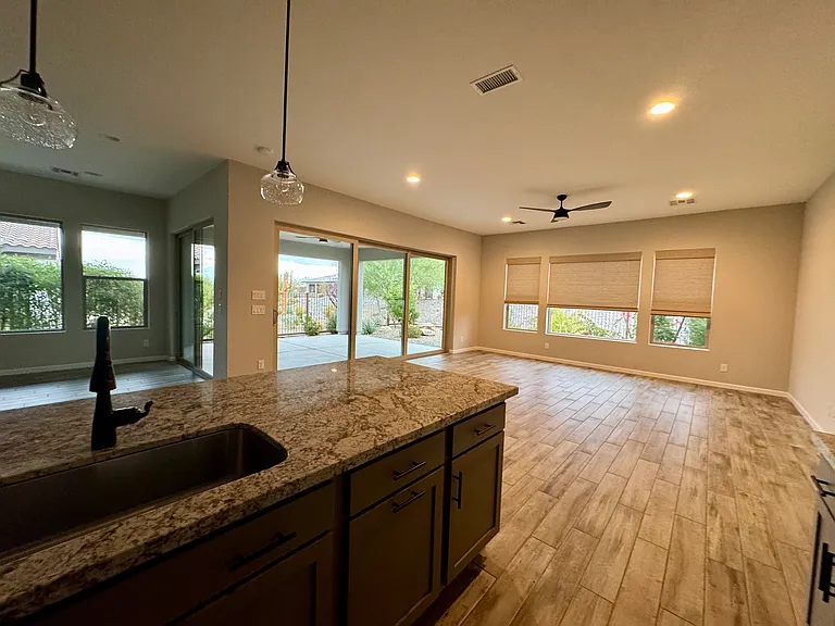 3221 Buckaroo Ct — Photo 12
