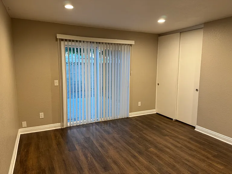 15840 Rainbow Dr — Photo 29