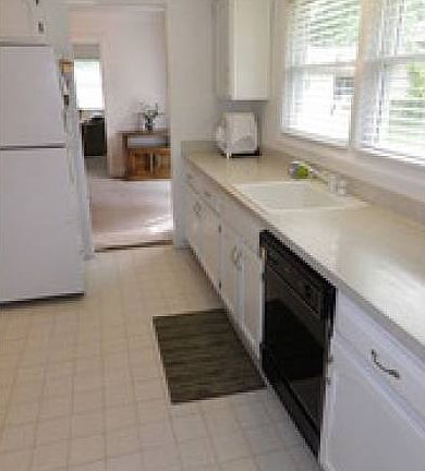 5th image of 412 Allonby Dr