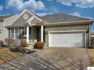 1581 N 208th St, Elkhorn, NE 68022