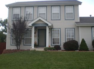 1 Royallglen Ct, O'Fallon, MO 63368