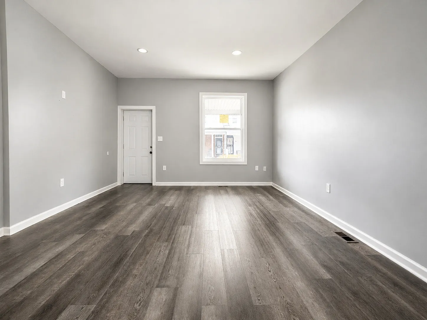 Well-Kept 3-Bedroom Home with Central Air, Front Porch & Flexible Basement Space — Photo 2