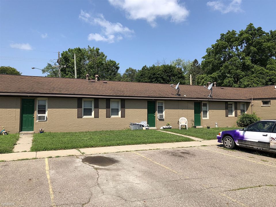 Airport Apartments 4144 Airport Rd Waterford MI Zillow