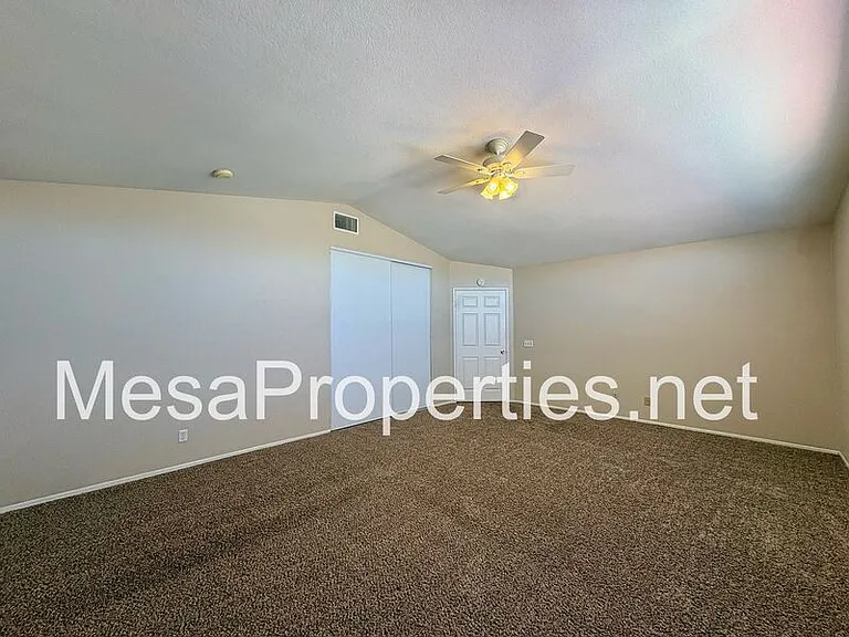 14383 La Crescenta Ave — Photo 33