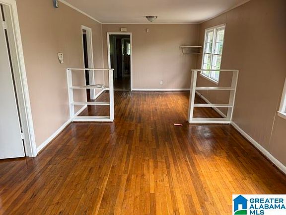 3rd image of 3007 Carolina Ave