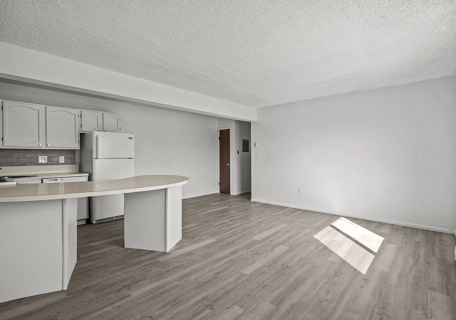 2915 Orchard Ave — Photo 4