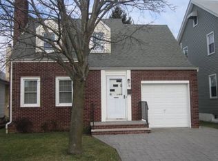 76 James St, South River, NJ 08882