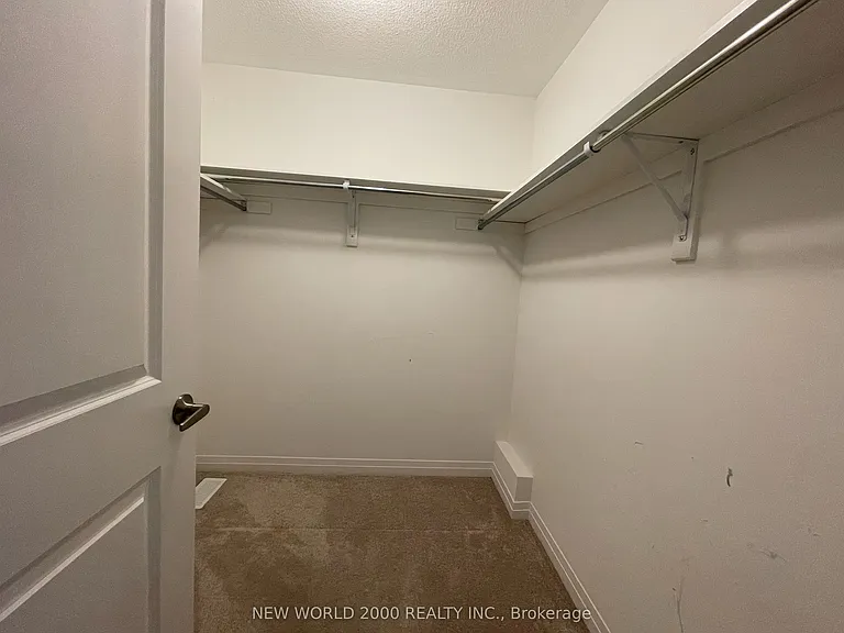 19 Casserley Cres — Photo 10