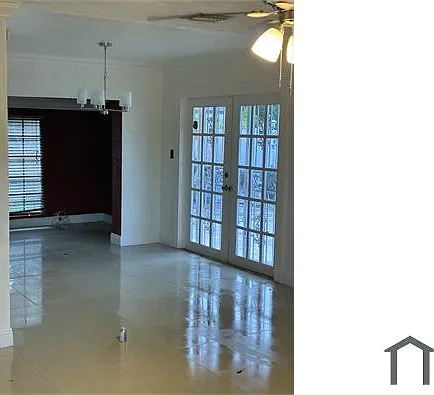 3 bed, 1600 sqft, $3,330 — Photo 2