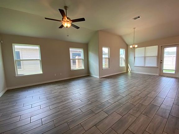 4th image of 9550 English Oak Dr