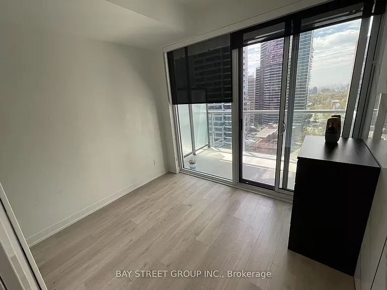 3 Gloucester St #1713 — Photo 7