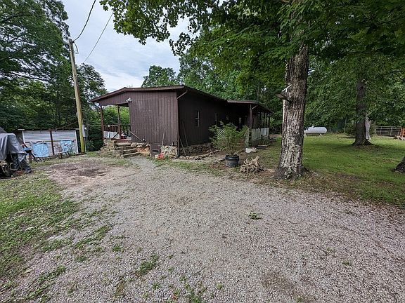 2nd image of 111 Southwind Ln