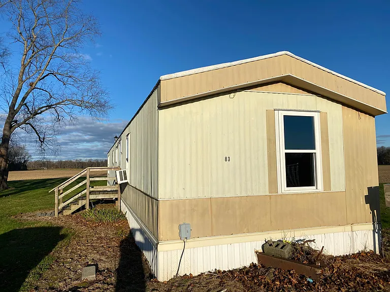 83 Bruceter Ln — Photo 2