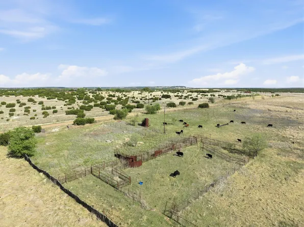 1 County Road 139, Gatesville, TX 76528