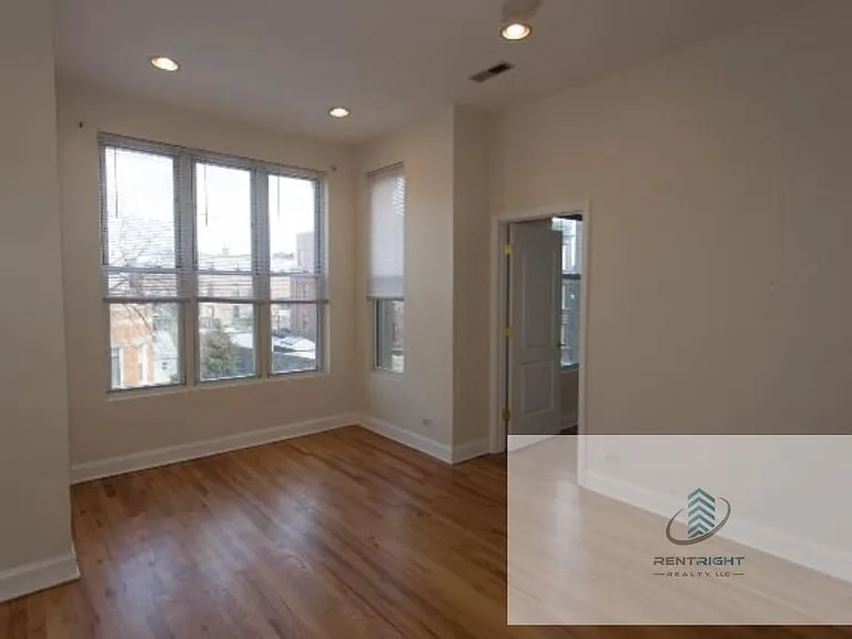 1411 W Erie St #3F — Photo 24