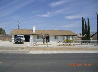 10741 Navajo Rd, Apple Valley, CA 92308