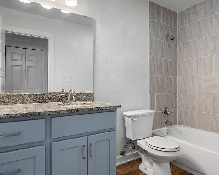 6211 Manor Rd #107 — Photo 35