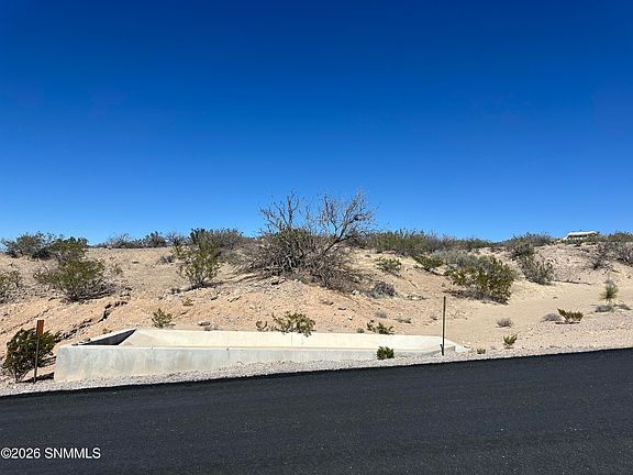 2nd image of 2015 Eclipse Rd