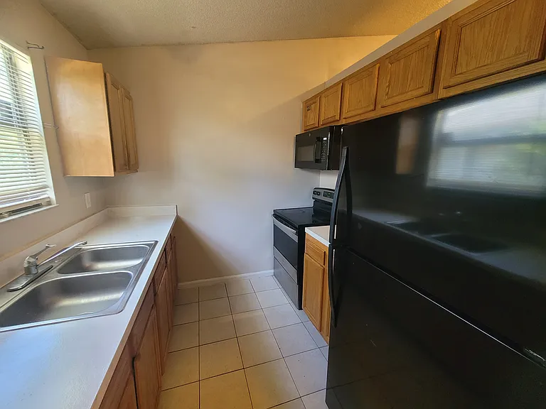 5136 Indian Lakes Ct #1 — Photo 9