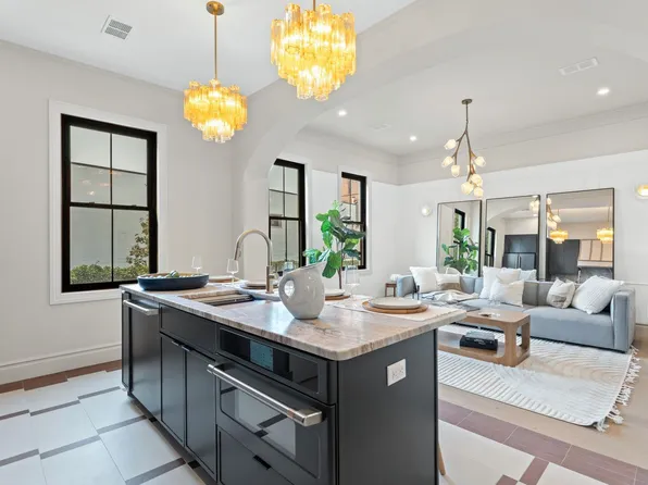 83 Liberty Place image 15 of 43