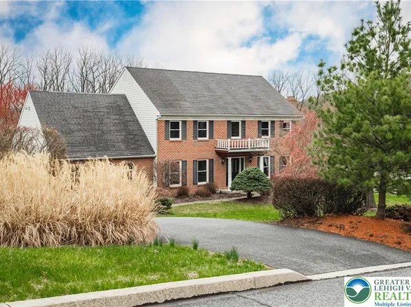 6549 Sweetbriar Ln, Zionsville, PA 18092