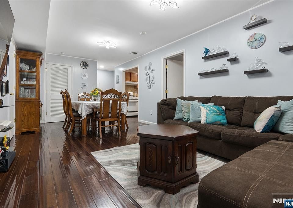 1st image of 395 College Dr #395