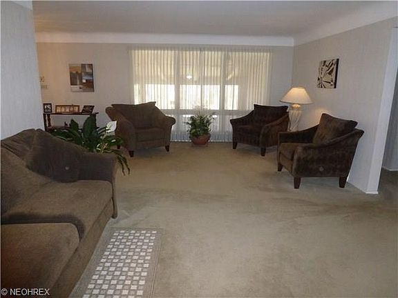 5th image of 2620 Buckhurst Dr