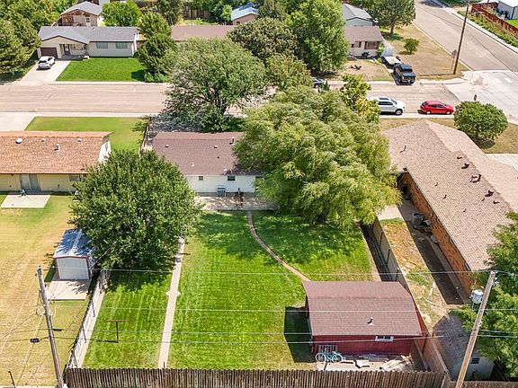 3rd image of 1005 N Missouri St