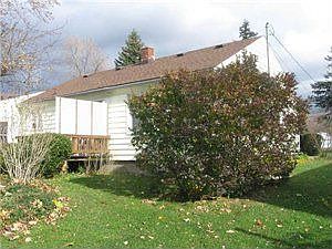 3rd image of 3410 Bowen Rd