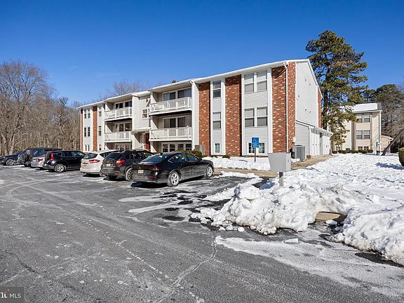 2nd image of 79 Sweetfern Ct