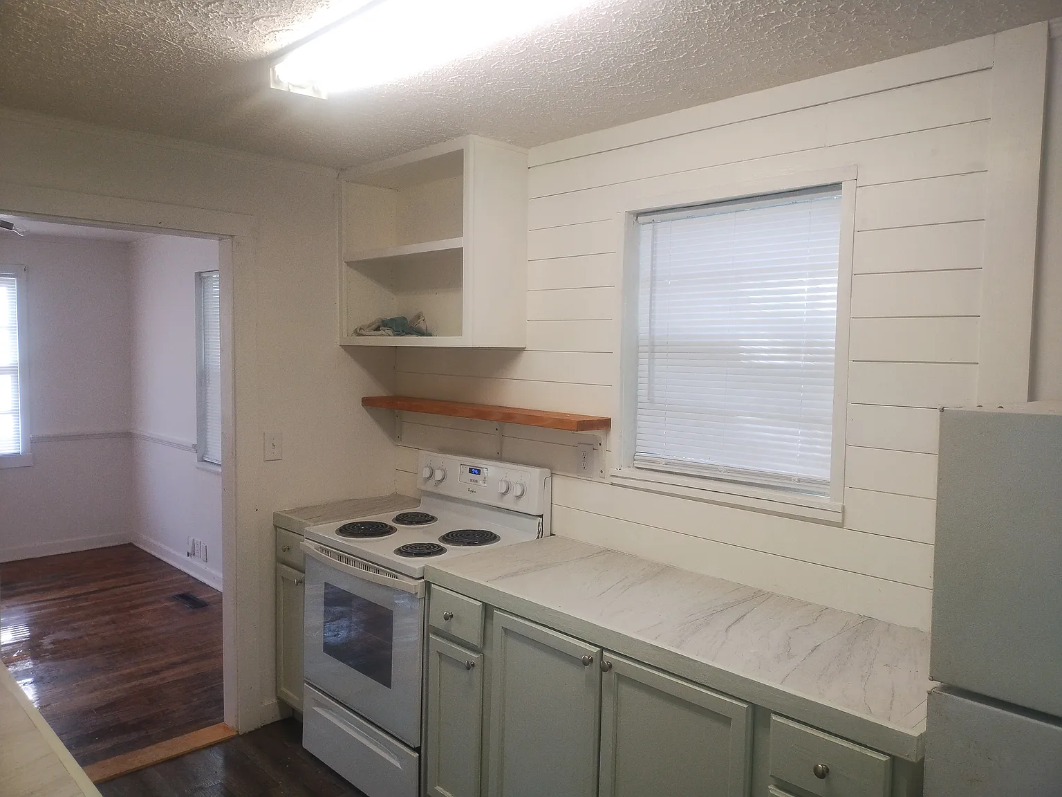 2422 Giddens Dr — Photo 4