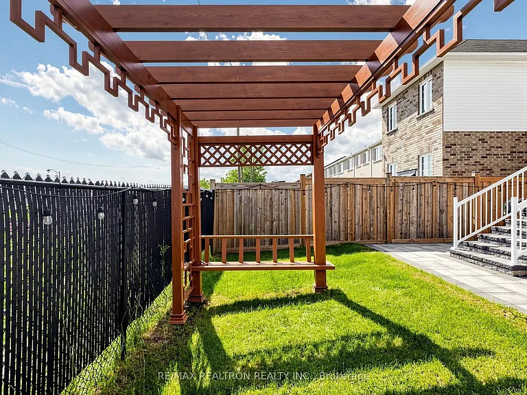 59 Jevons Dr — Photo 41