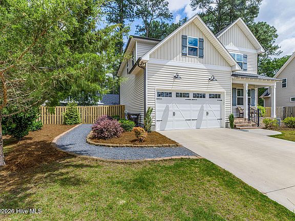 2nd image of 70 Cedar Wood Court