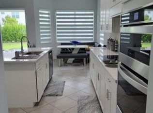 15595 Orchard Dr, Loxahatchee, FL 33470