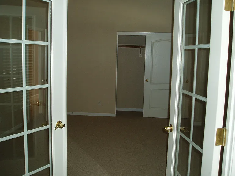 1720 E Granada Ave — Photo 11