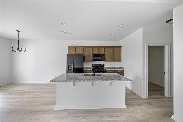 21425 Lake Pontchartrain Dr — Photo 3