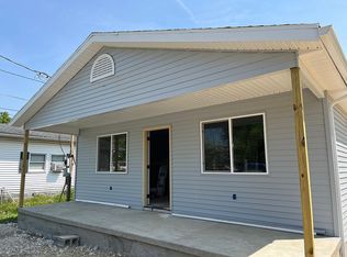 11 S Clinton St, The Plains, OH 45780