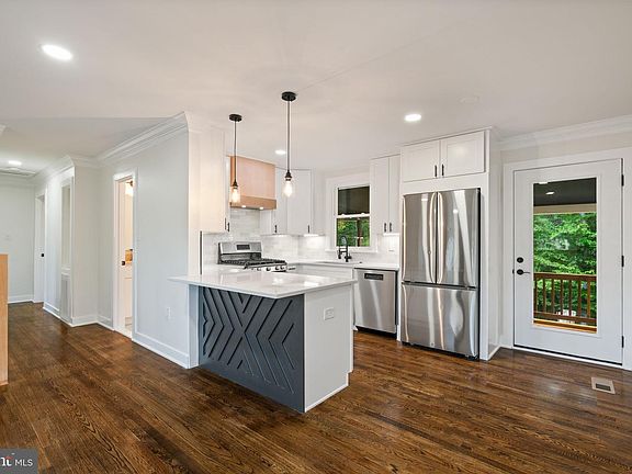 3rd image of 3551 Forestdale Ave