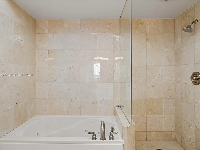 6365 Collins Ave #3803 — Photo 25