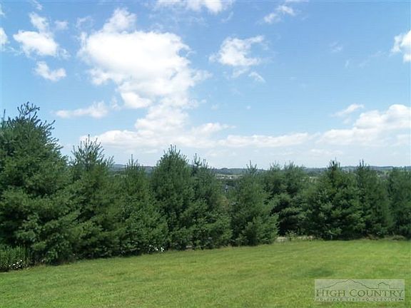5th image of 463 Chestnut Ridge Drive