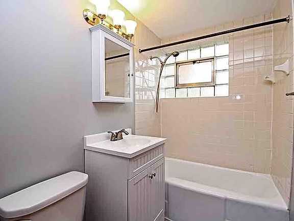 2nd image of 6234 W Grand Ave APT 1
