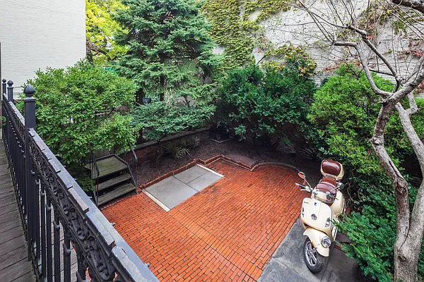 Sold by Corcoran | media 5