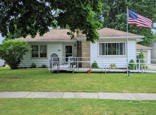 727 Roosevelt St, Mason, MI 48854