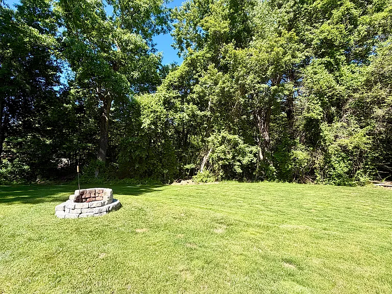 113 Paula Cir #1 — Photo 17