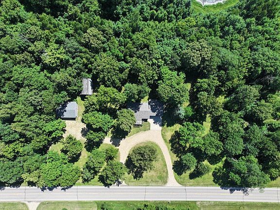 3rd image of 8833 County Road 11 NE